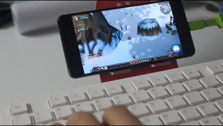 手机用云电脑玩魔兽世界.gif